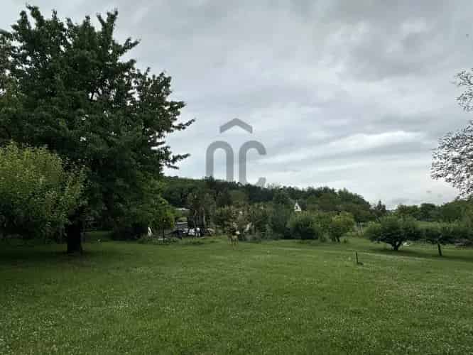 Ságvári eladó telek zöldövezetben panorámával