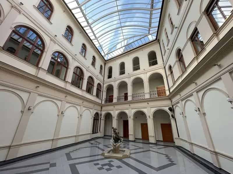 Kiadó Irodák Szeged Belvárosában 12-70 m2