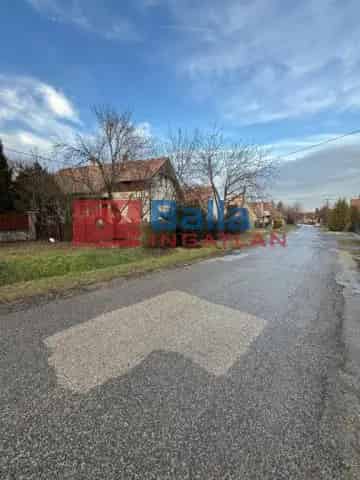 Pomáz családi ház eladó 170nm 4 szoba 2 generációs felújítandó