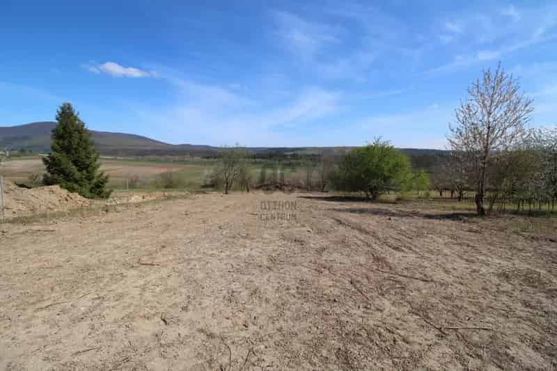 Váci panorámás telek ikerház építésére
