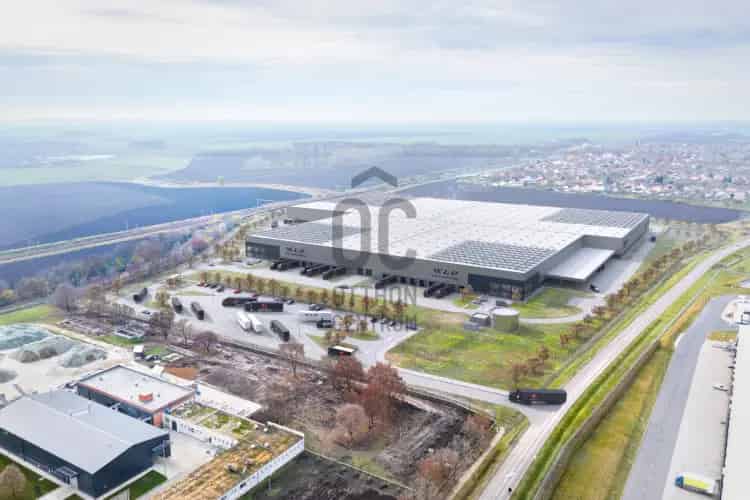 Ebesi Raktár Kiadó BMW Gyár Közelében