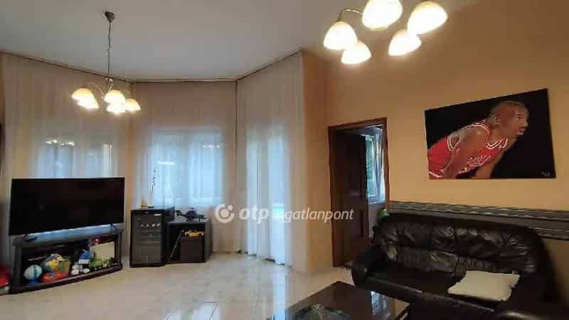 Budapest XX Kerulet 176nm-es 3 2 szobas csaldi haz elado