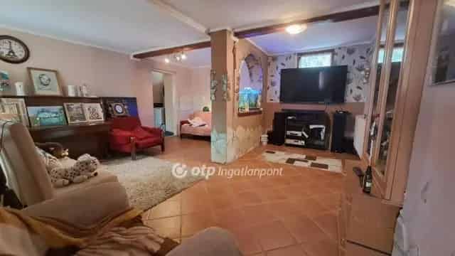 Kaba 108nm-es családi ház eladó 527nm-es telken