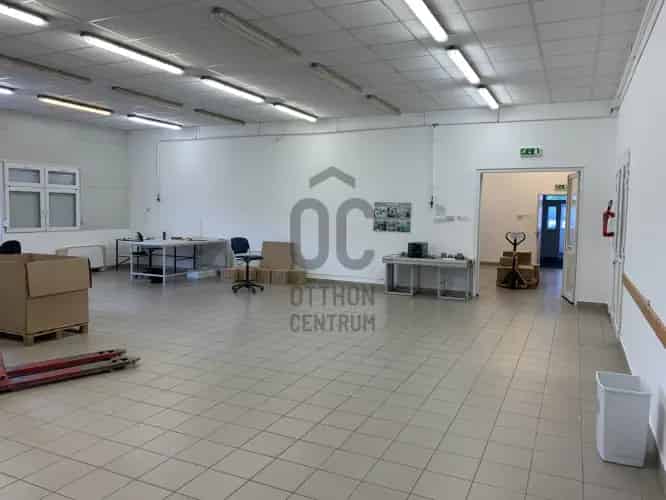 Balmazújvárosi eladó ipari csarnok 926 m2 4304 m2 telekkel