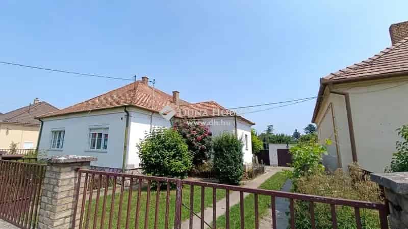 Bólyi 180nm-es 2 Lakrészes Családi Ház Eladó
