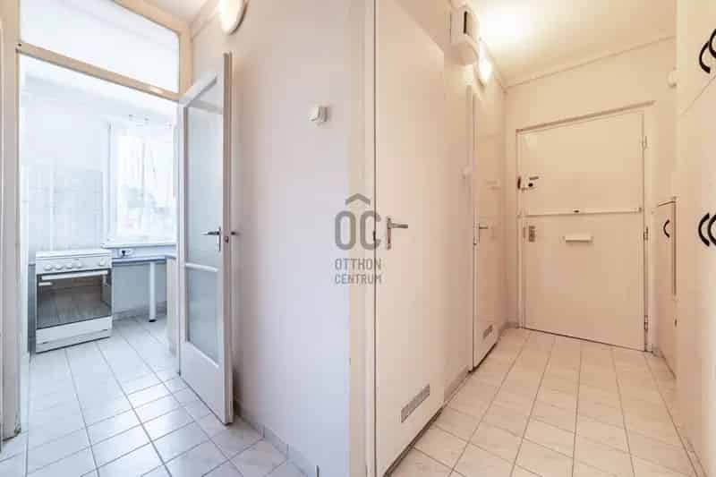 Szeged Tarján 54 nm-es 2 szobás Panel Lakás eladó