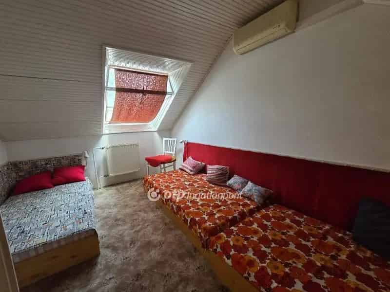 100m2-es 2 szintes ikerház Békés megyében 5 szobával