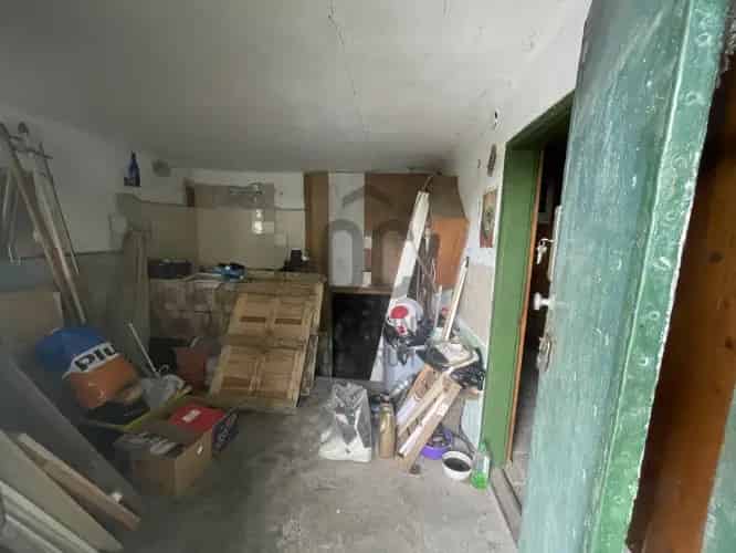 Várpalotai eladó telek gazdasági épülettel 1526 nm