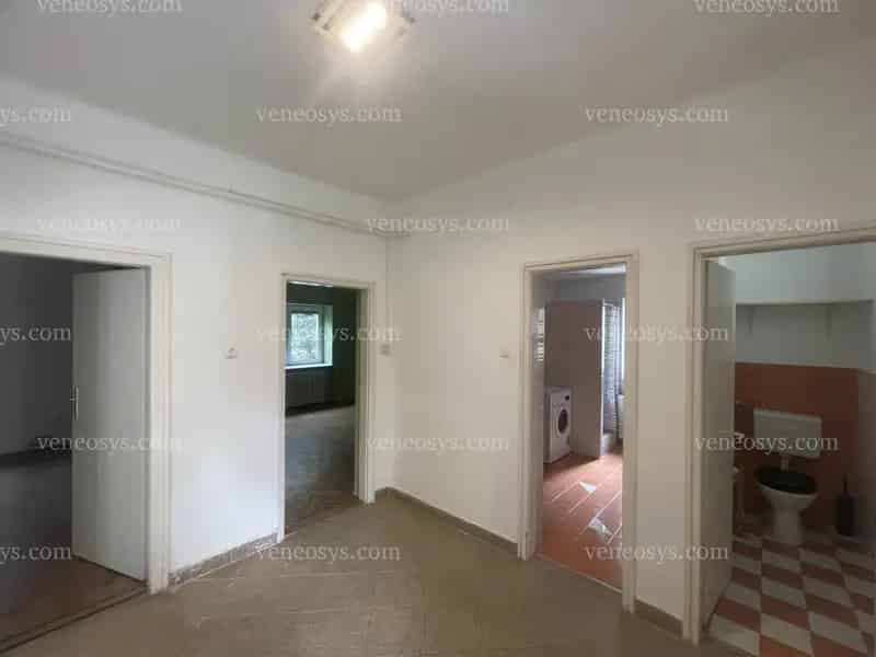 Érdi családi ház eladó - 4 szoba, 736m2 telek, központi elhelyezkedés