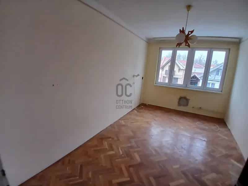 Hajdúszoboszló 135 nm-es 5 szobás sorházi lakás eladó