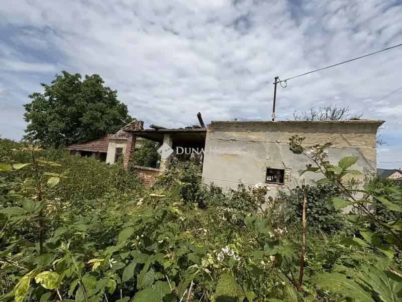 1091 nm-es Belterületi Telek Eladó Épülettel