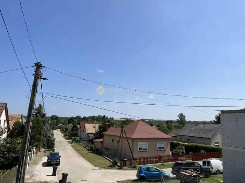 Baracska panorámás építési telek eladó