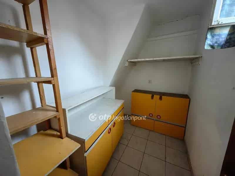 Szeghalom családi ház eladó - 2 szoba, külön lakrész, garázs