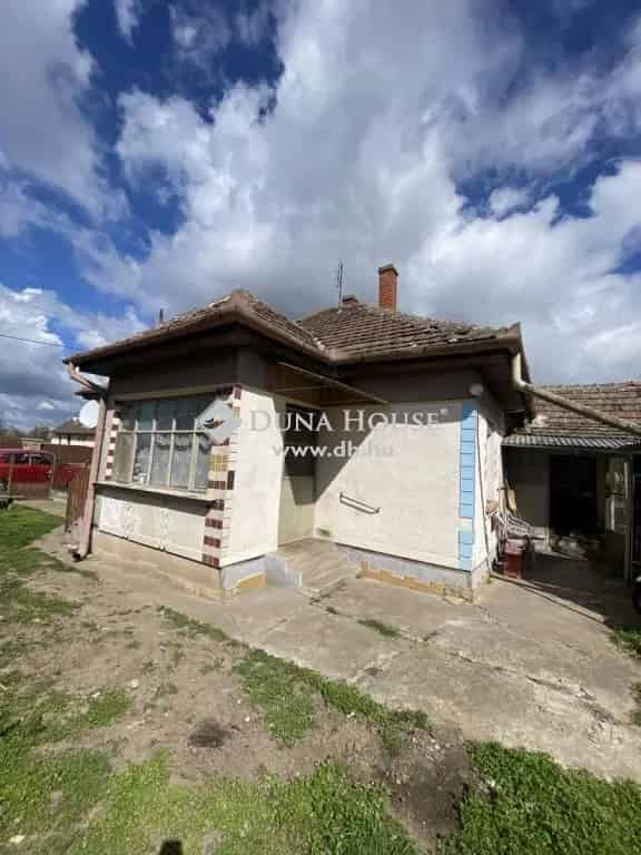 Perkátai családi ház eladó - felújítandó