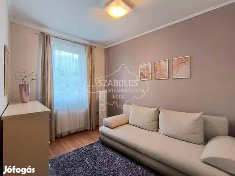 Nyíregyháza Szívben 60 nm-es 2 Szoba Nappalis Lakás Garázzsal Eladó