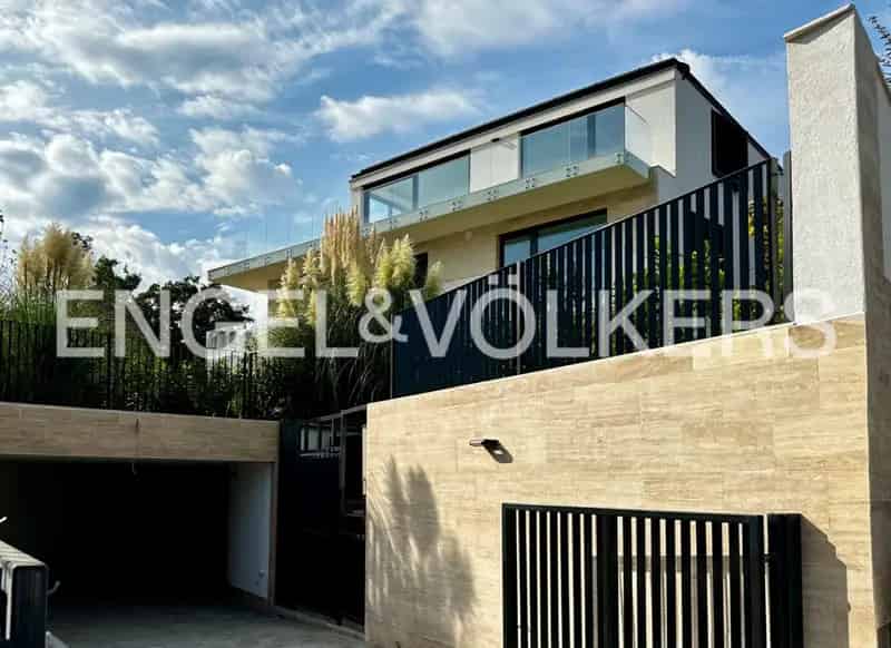 Modern Penthouse Lakás Kútvölgyben