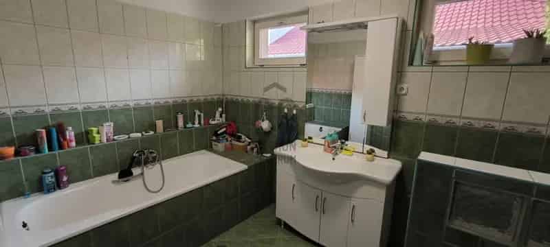 Veresegyházi eladó ikerházrész 4 szoba 121 nm kerttel