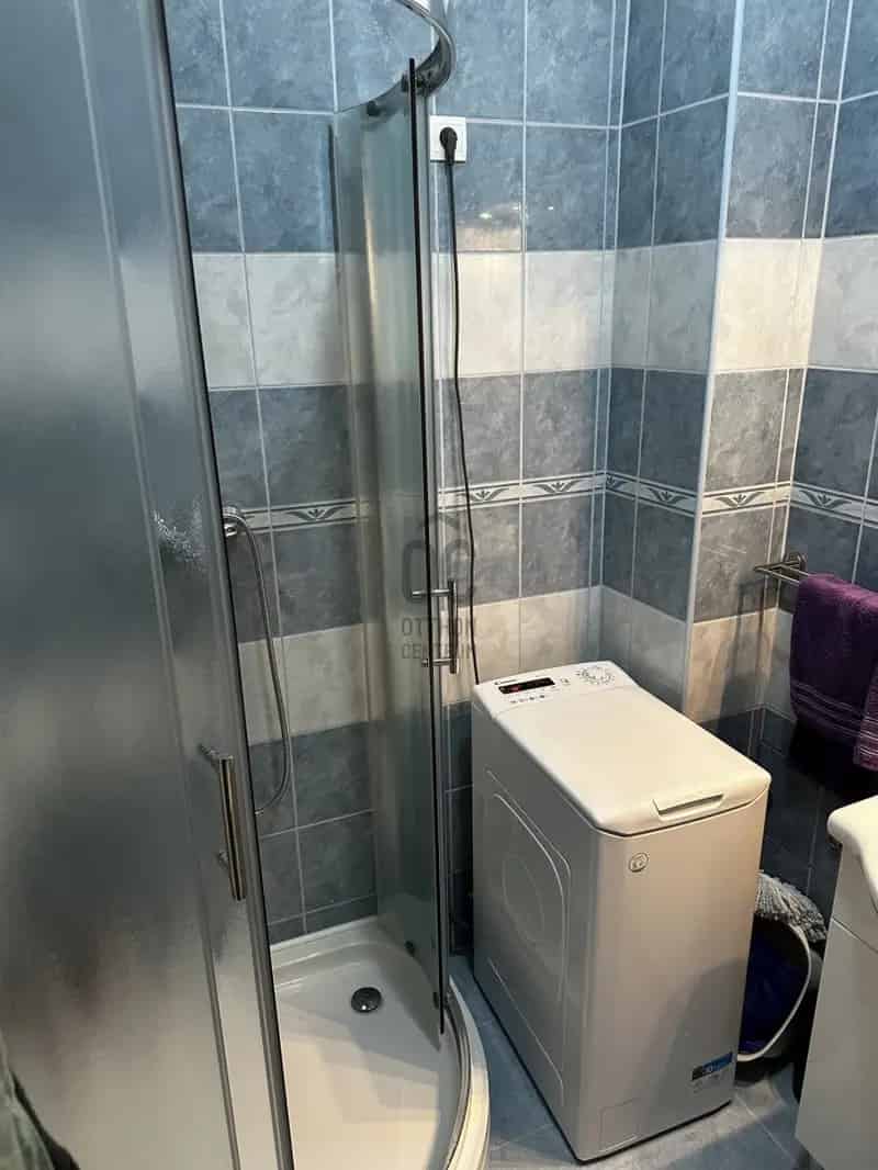 Pécs Corvin utca 50nm-es 2 szobás felújított lakás eladó