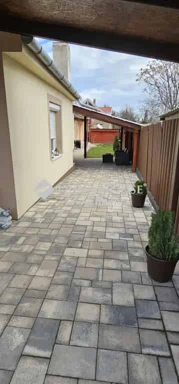 Két családi ház Siófokon Balaton közelében