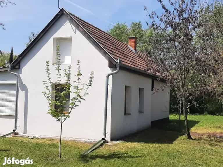Vizparti Nyaralók Elado Ujsolt Fuzvolgyi Csatorna