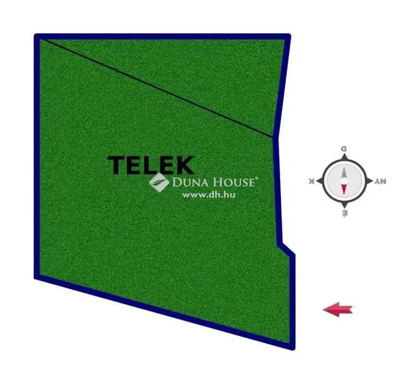 Orfűi belterületi telek eladó - 716 m² - erdő szélén