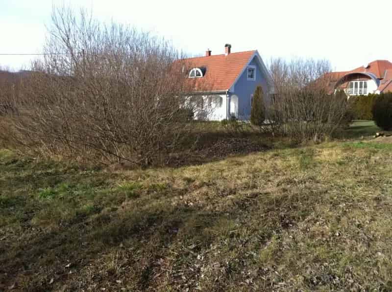 Kehidakustány 755 m2-es Építési Telek Eladó