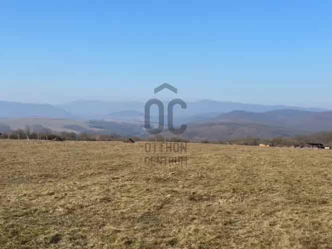 Verőcei panorámás telek eladó befektetőknek