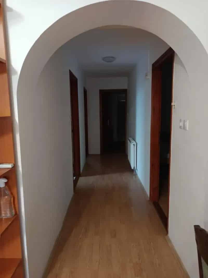 270 nm-es 2 Generacios Haz Hajduszoboszolon 575 nm Telekkel