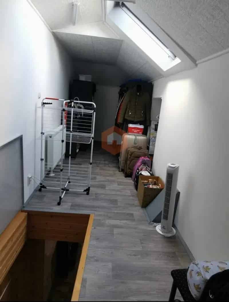 Pécsett eladó 2 lakásos vendégház mediterrán kerttel