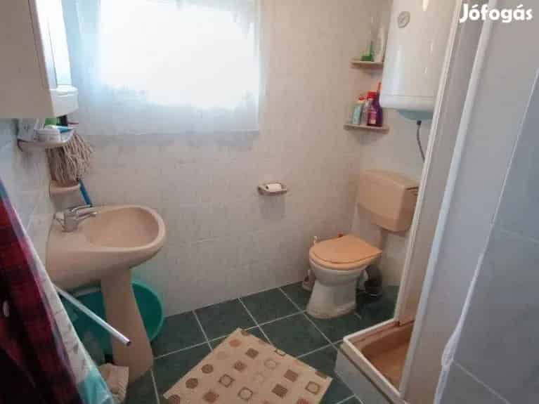 Hétvégi ház eladó Pátkán 150m2 1844m2 telekkel