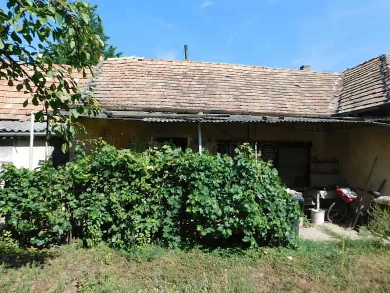 Balatonszárszó Telek Eladó 1419m2  Felújítandó Házzal