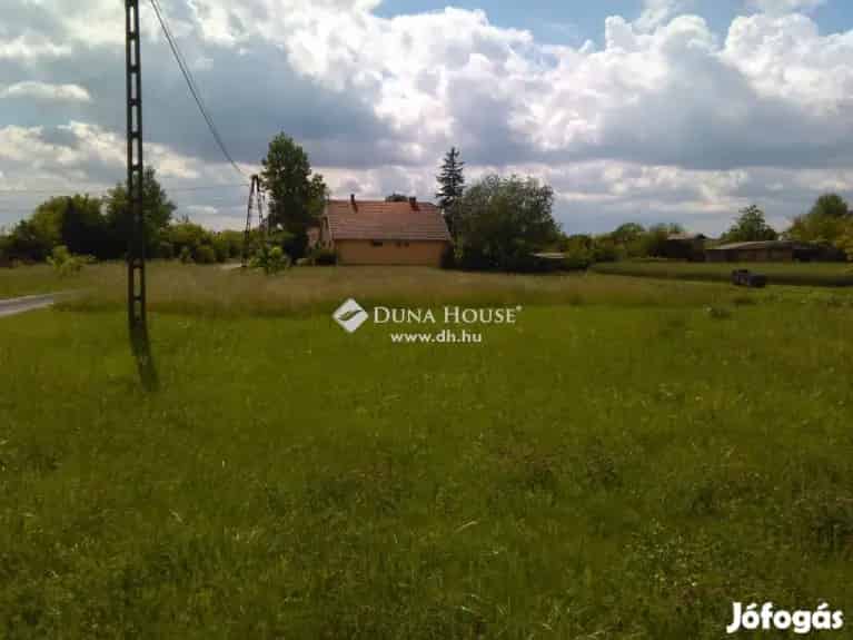 Eladó Telek Sárszentágota 964 nm
