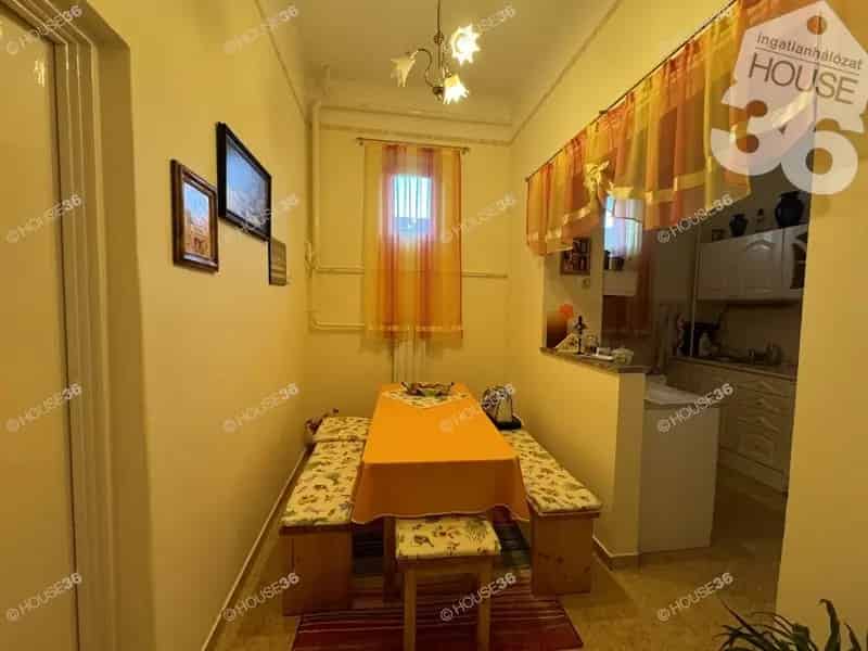 100 m2-es Nagypolgári Ház Kiskunfélegyházán - 3 Szoba - Felújított