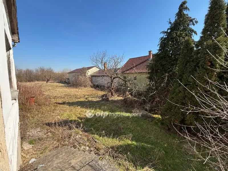Felujitando Haz Komoron 110m2 2186m2 Telekkel Dupla Garazzal