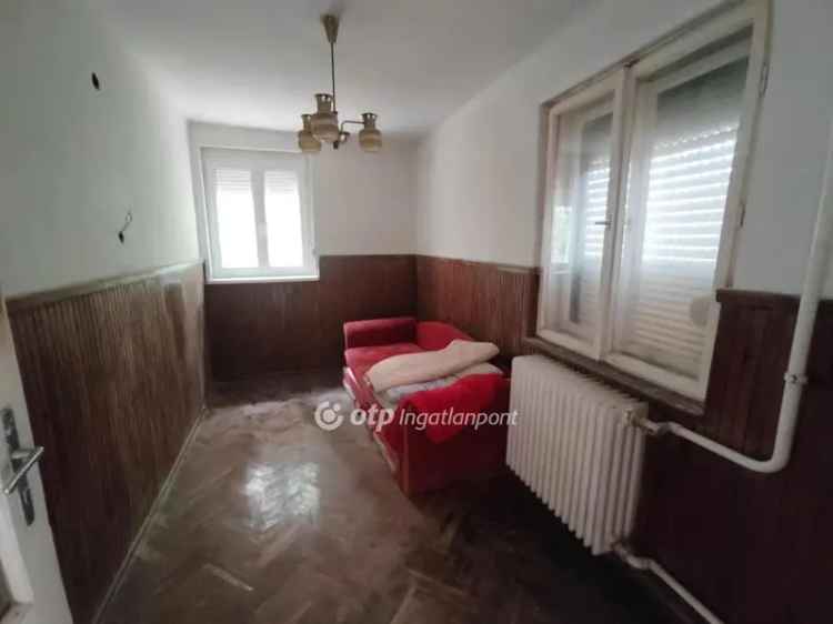 105 m2-es családi ház Mezőkovácsházán eladó