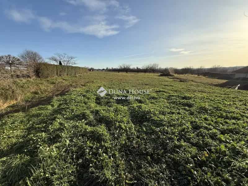 Pécsudvard 955 m2-es Építési Telek Eladó