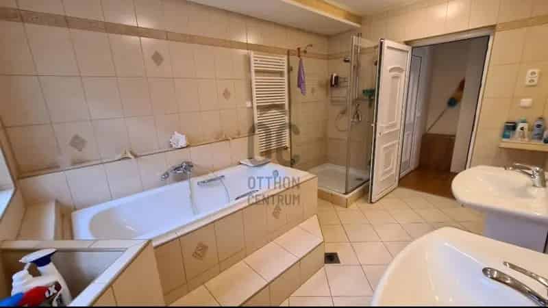 160 nm-es Családi Ház Budaligeten 998 nm-es Telken