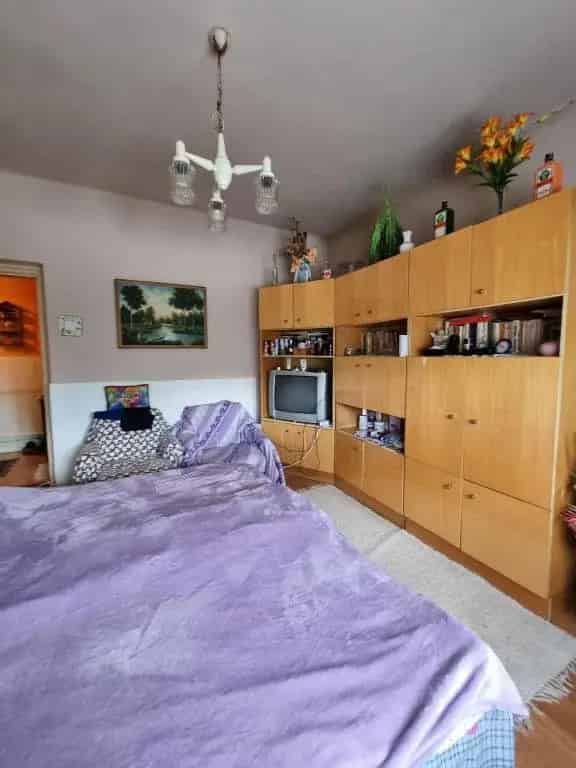 Pápa-Kéttornyúlak 2 szobás családi ház eladó