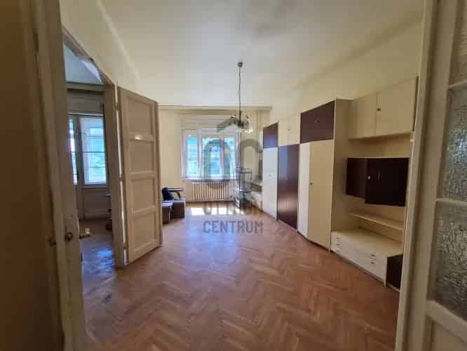 Tágas 3 szobás lakás kiadó IX kerület Soroksári út