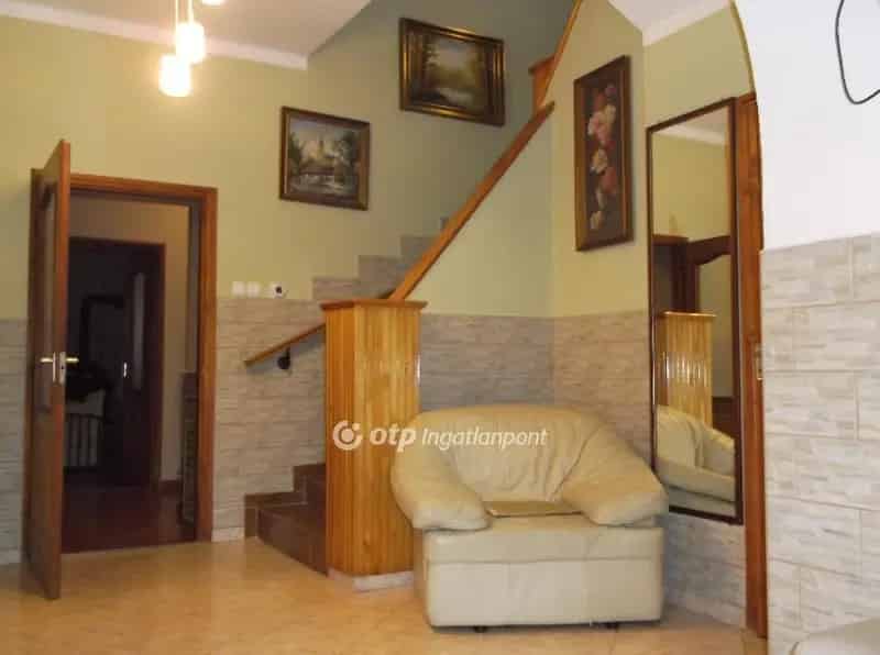 Gyöngyös belváros 206 m2-es családi ház eladó