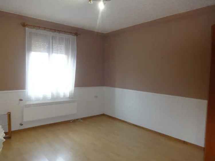 70m2-es családi ház Tiszajenőn 2 garázzsal