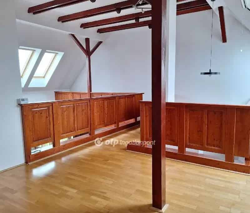 Ház Kiadó , Veszprémi járás, Dunántúl