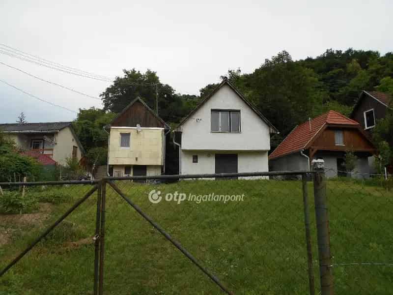 Kazincbarcika 949 nm-es telek eladó a Csónakázó tó közelében