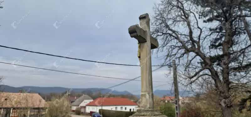Bodrogolaszi Telek Elado 1089 m2 30 Beepithetoseg