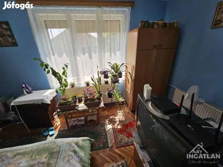 Eladó lakás Ózd Lehelvezér utcában 55 nm 2 szoba erkély