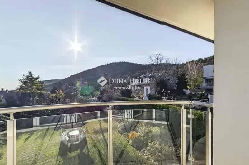 3 Kerulet Panoramas Családi Haz Elado Wellness Fitness