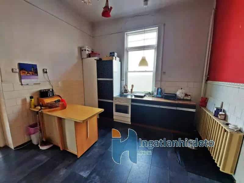 170m2-es családi ház Újpesten felújítandó