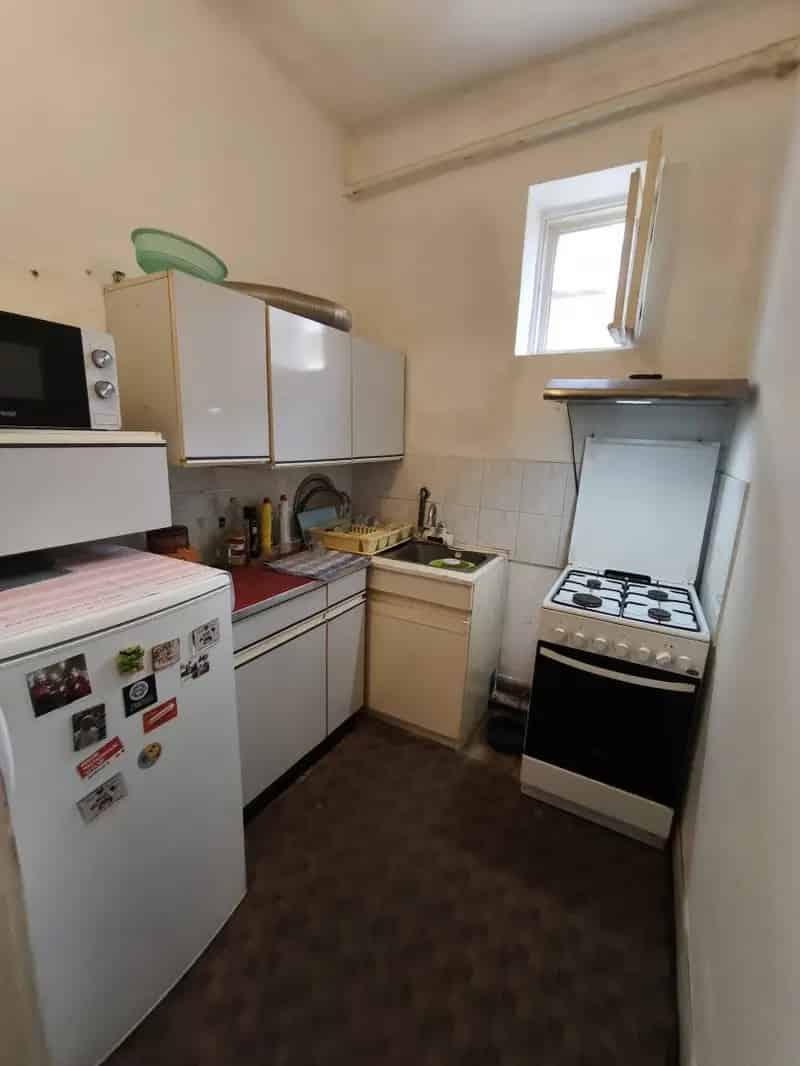 Ház Kiadó , Paksi járás, Dunántúl