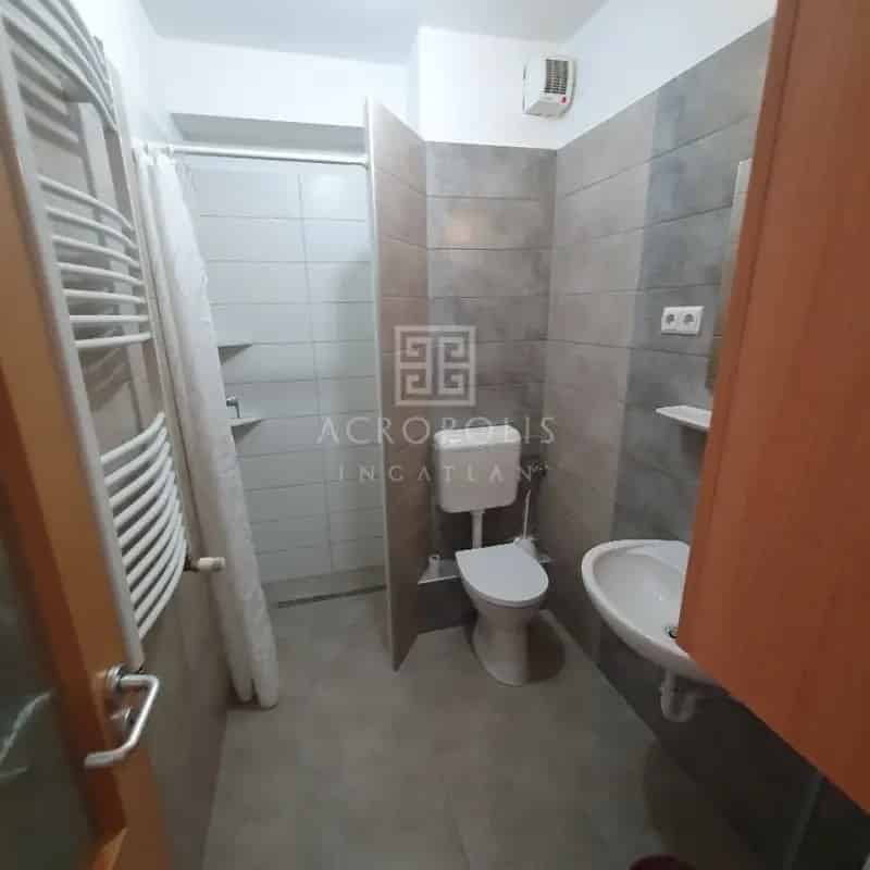 Kecskemét Belváros - Bútorozott Társasházi Lakás Hosszú Távra Kiadó