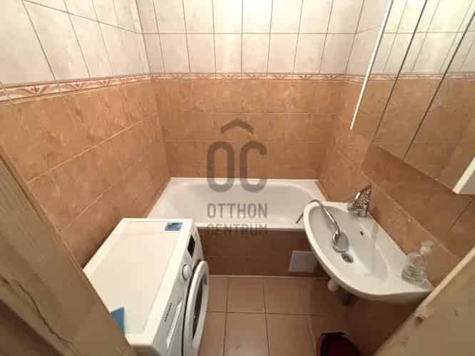 Debrecen Belváros KÖZELI 64 nm-es 3 szobás Panel Lakás Eladó